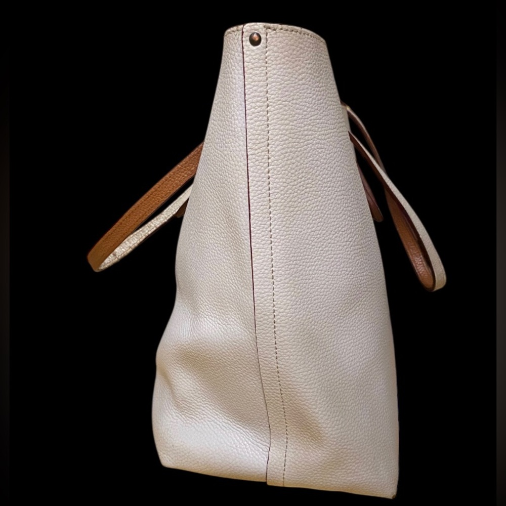 COACH Keith Haring Pink Heart Travel Tote with Charms - Picture 4 of 16